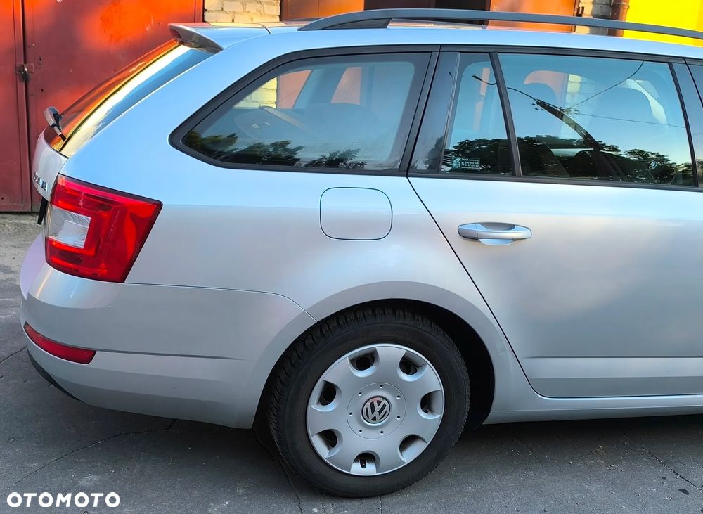 Skoda Octavia 1.6 TDI Ambition - 8