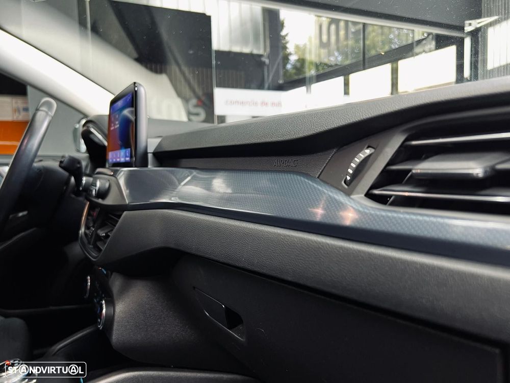 Ford Focus 1.0 EcoBoost Active Aut. - 34