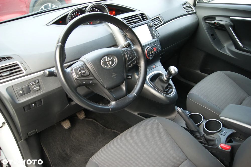Toyota Verso 1.8 5-Sitzer Edition S+ - 16