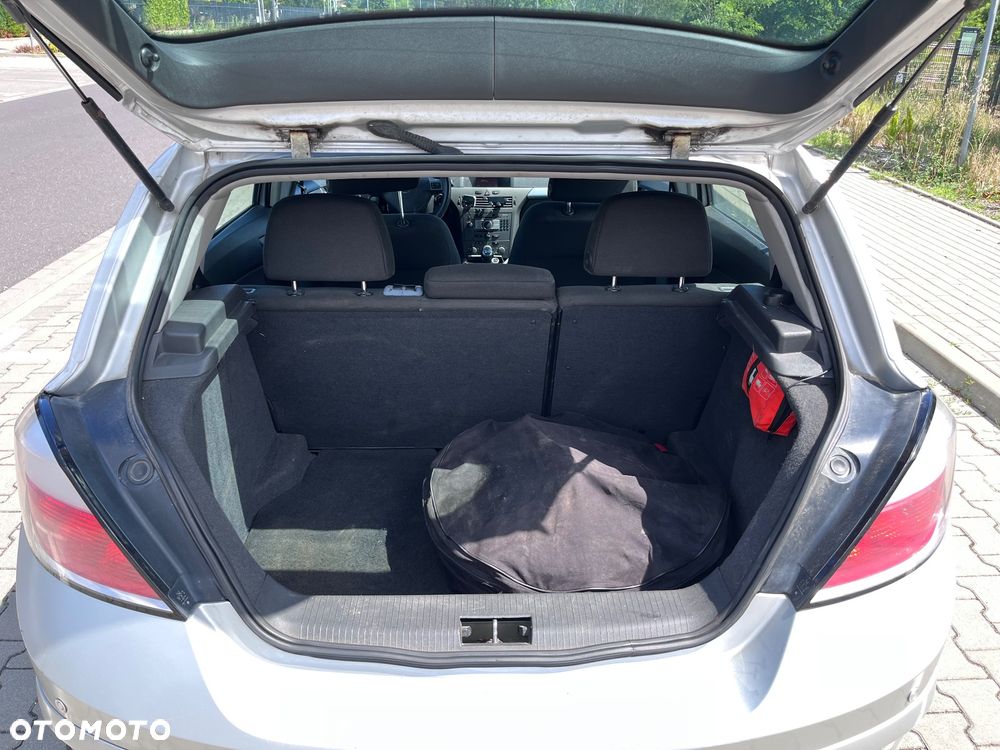 Opel Astra 1.6 Enjoy - 10