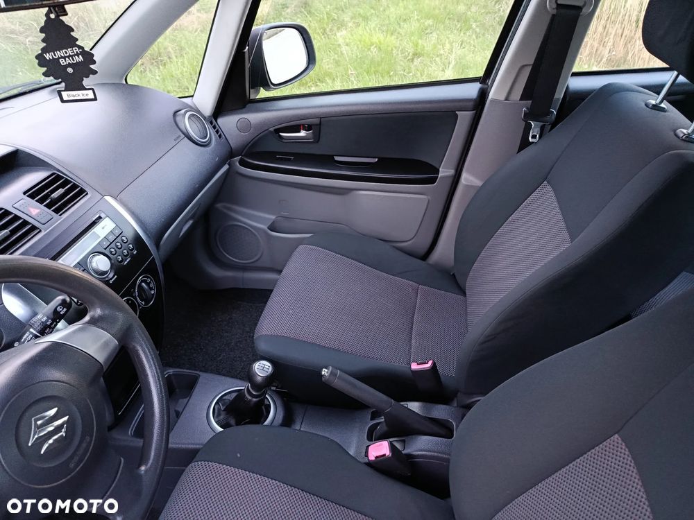 Suzuki SX4 1.6 VVT 4x2 Comfort - 23