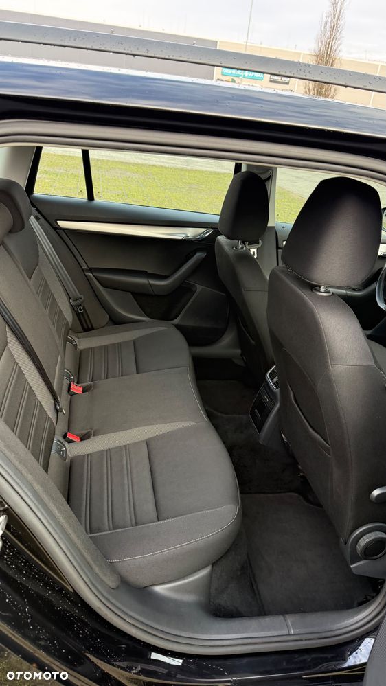 Skoda Octavia 2.0 TSI 4x4 Style DSG - 17