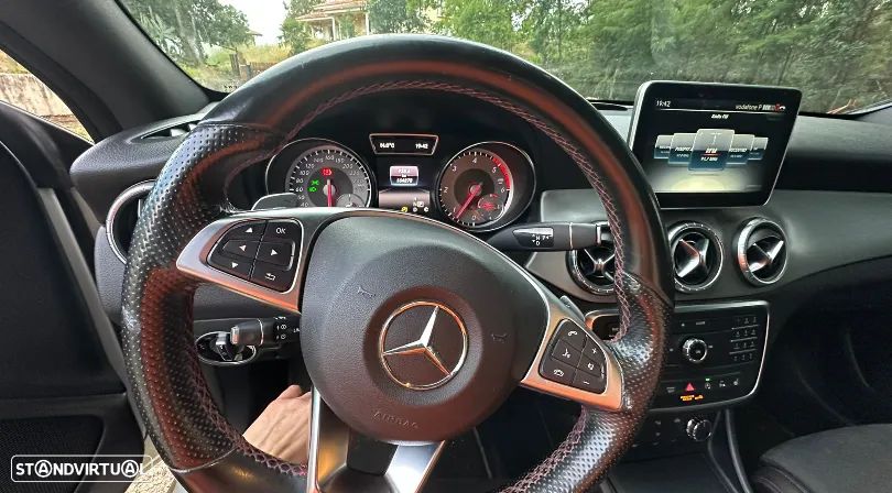 Mercedes-Benz CLA 200 d 7G-DCT AMG Line - 9