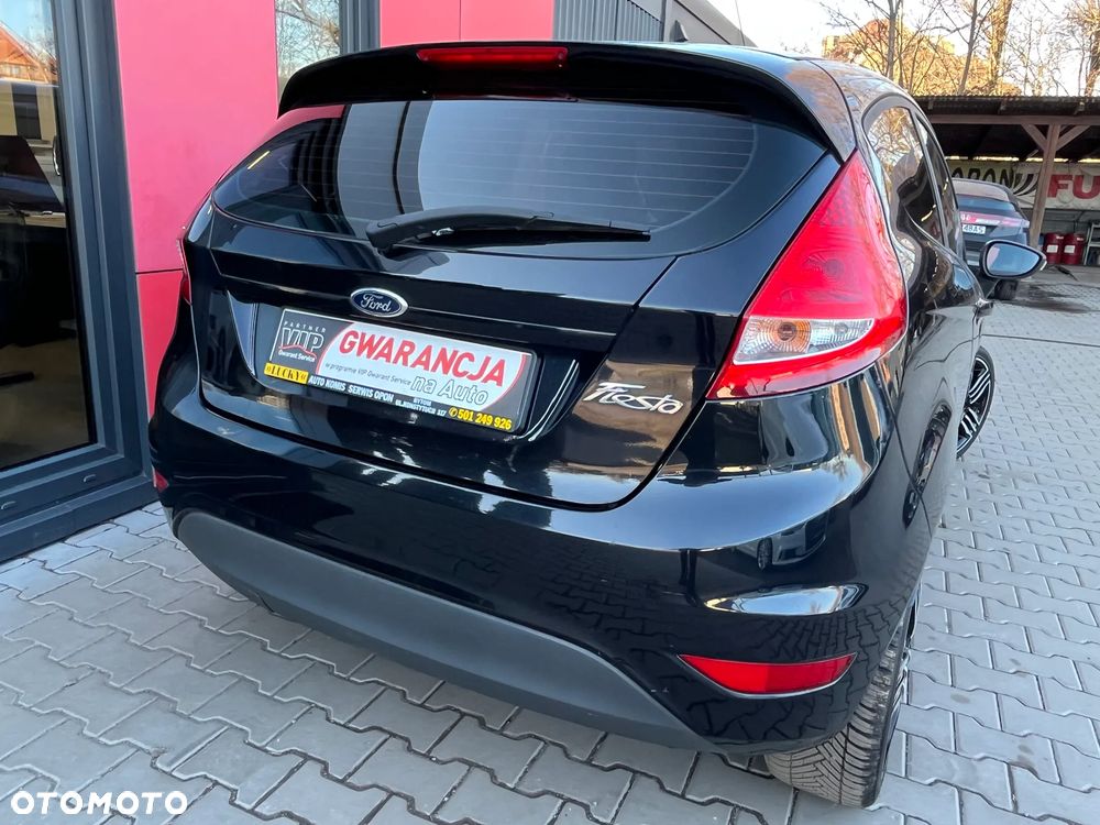 Ford Fiesta 1.25 Titanium - 10