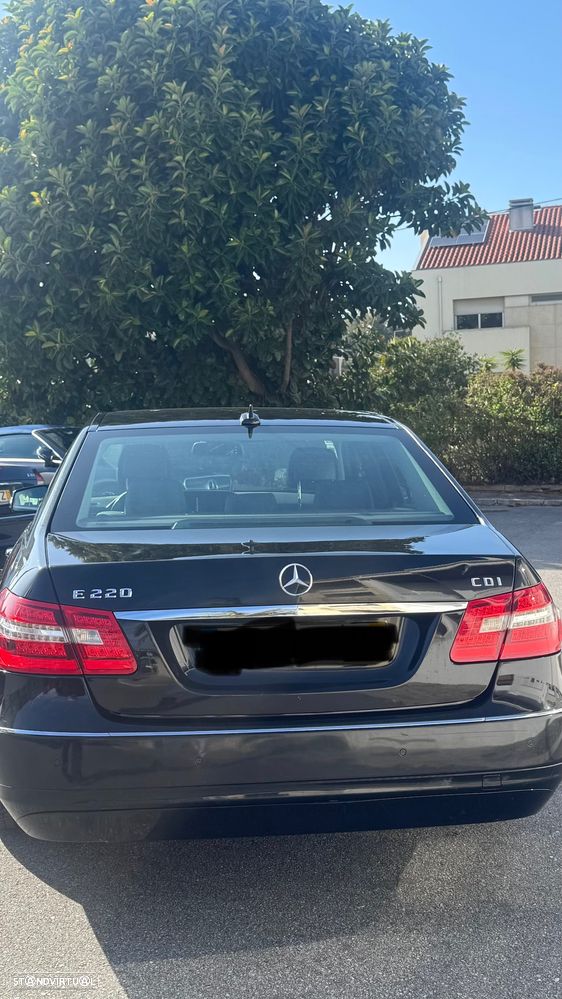 Mercedes-Benz E 220 CDi Avantgarde BlueEfficiency - 11