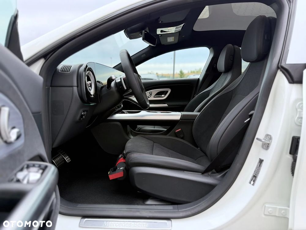 Mercedes-Benz CLA - 19