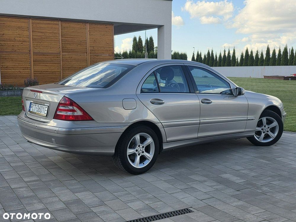 Mercedes-Benz Klasa C - 22