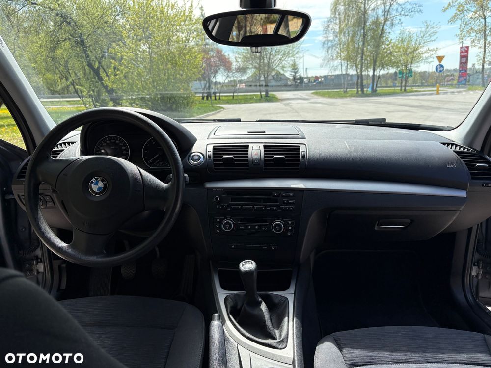 BMW Seria 1 - 12