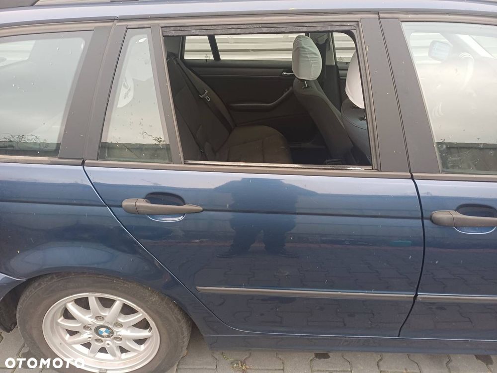 DRZWI KOMPLETNE PRAWY TYŁ BMW E46 LIFT A07/5 KOMBI - 1
