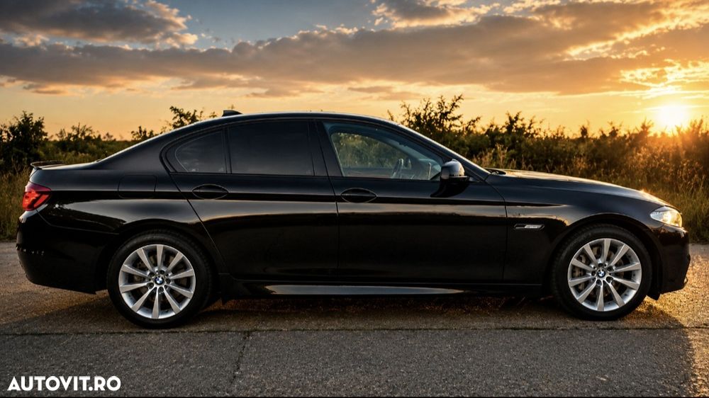 BMW Seria 5 525d xDrive - 5