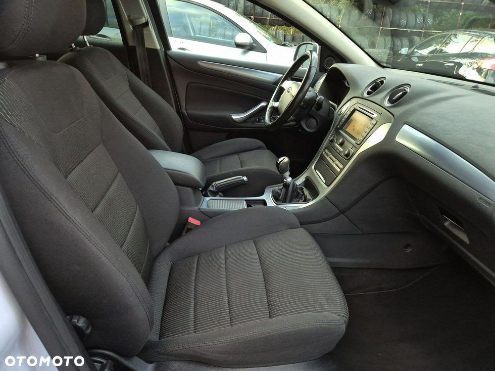 Ford Mondeo 2.0 TDCi Titanium X - 29