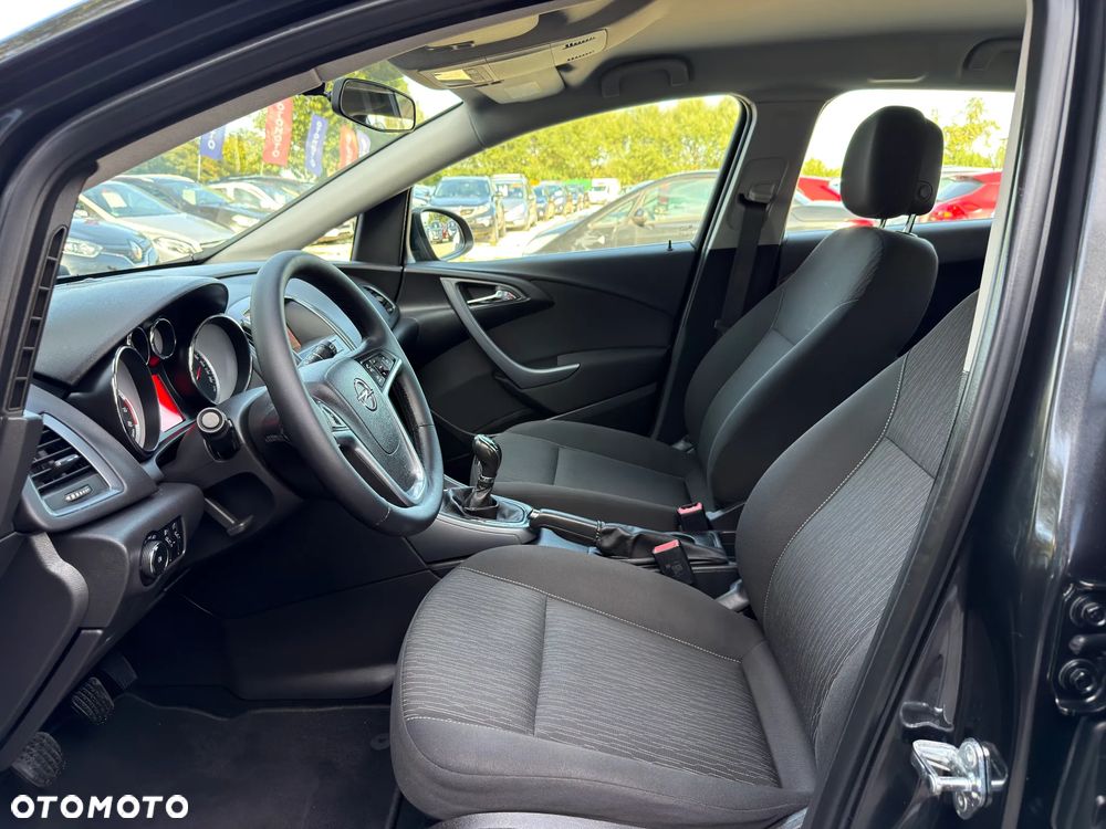 Opel Astra 1.4 T Cosmo S&S - 28