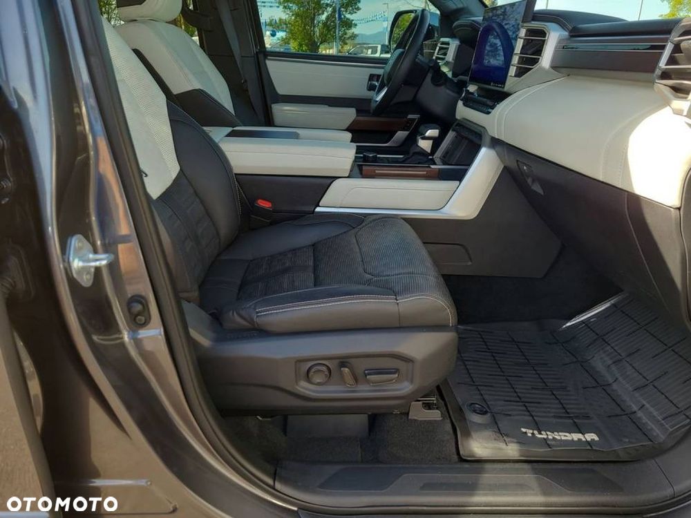 Toyota Tundra - 10