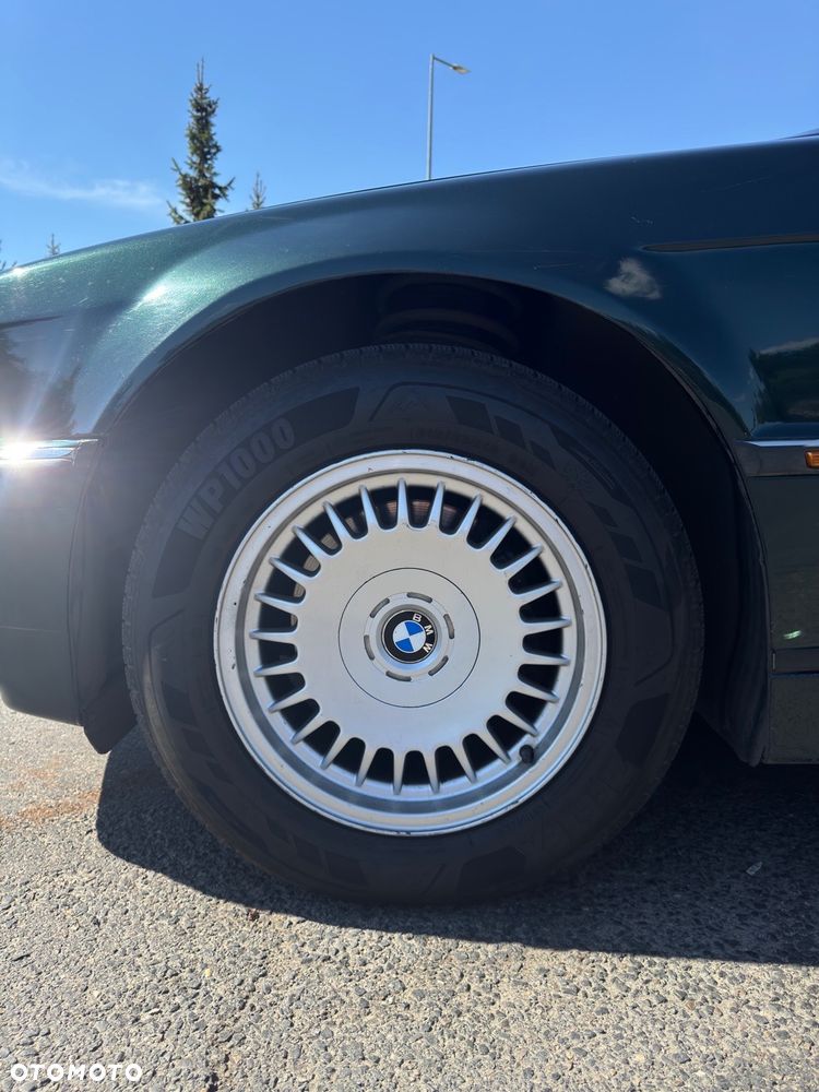 BMW Seria 7 - 18