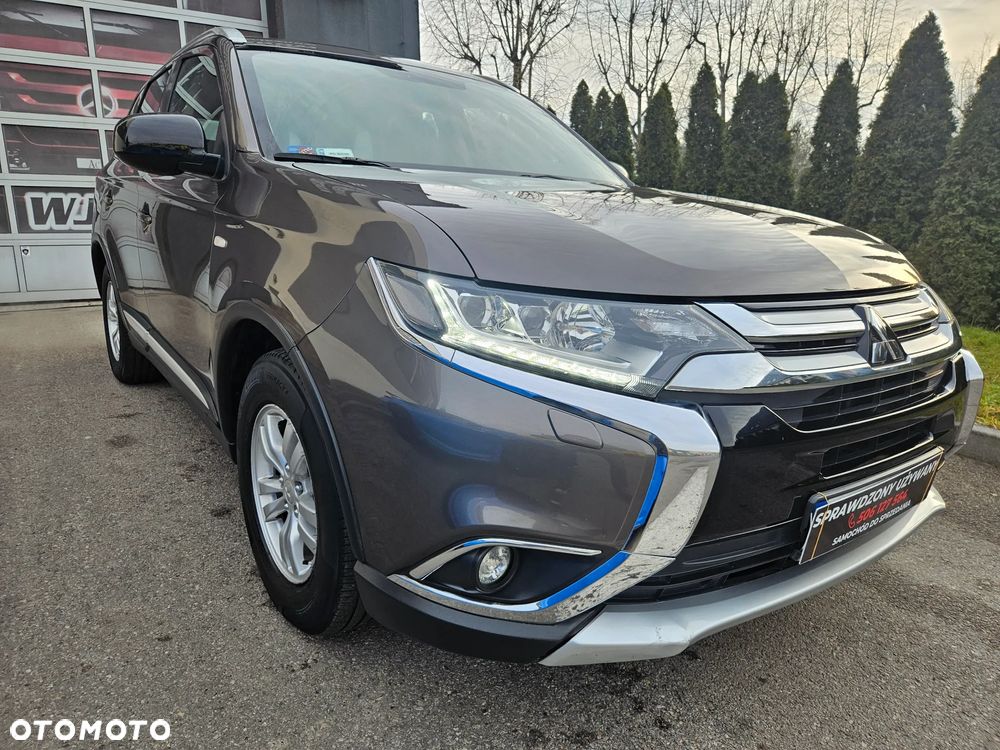 Mitsubishi Outlander 2.0 City Style 2WD - 2