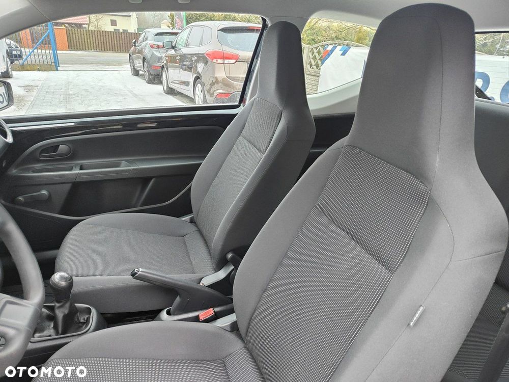 Volkswagen up! Standard - 11