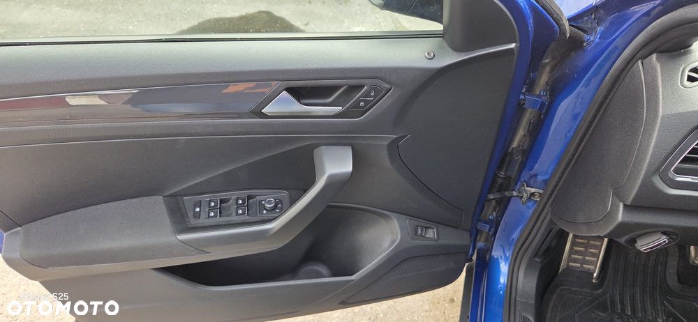 Volkswagen T-Roc 2.0 TSI 4Motion DSG Sport - 6