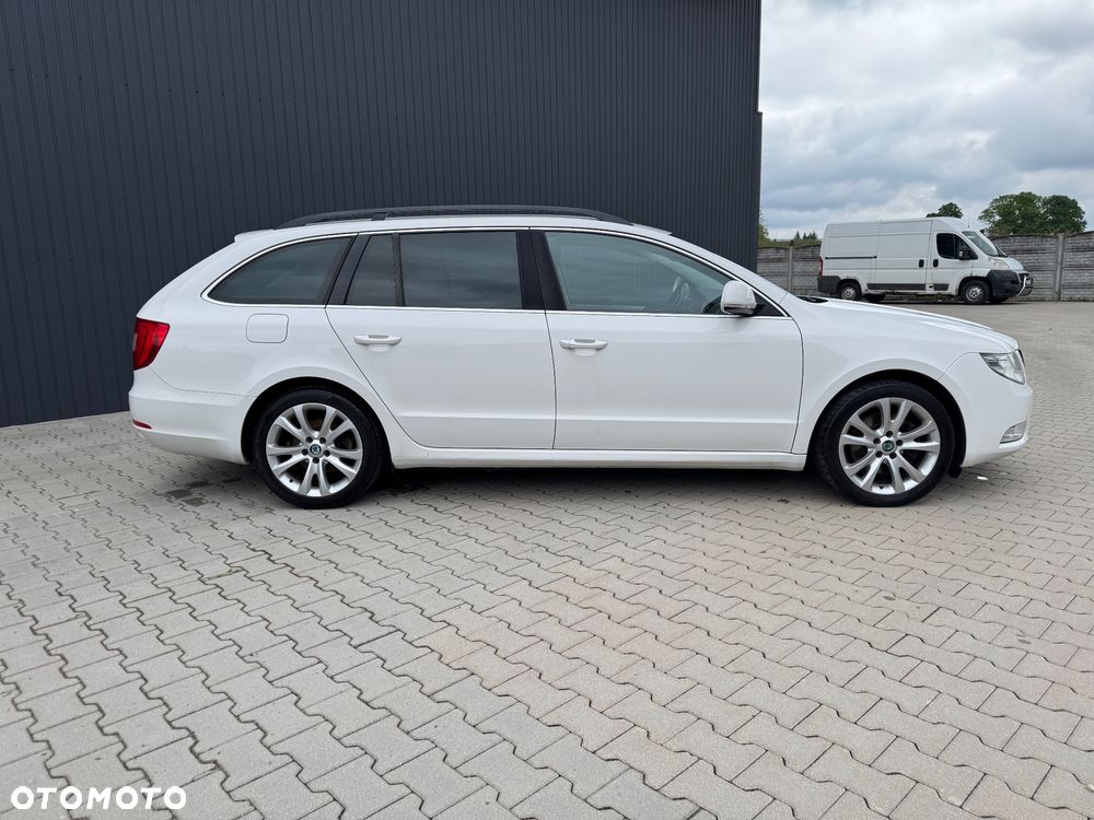 Skoda Superb 2.0 TDI Exclusive - 6