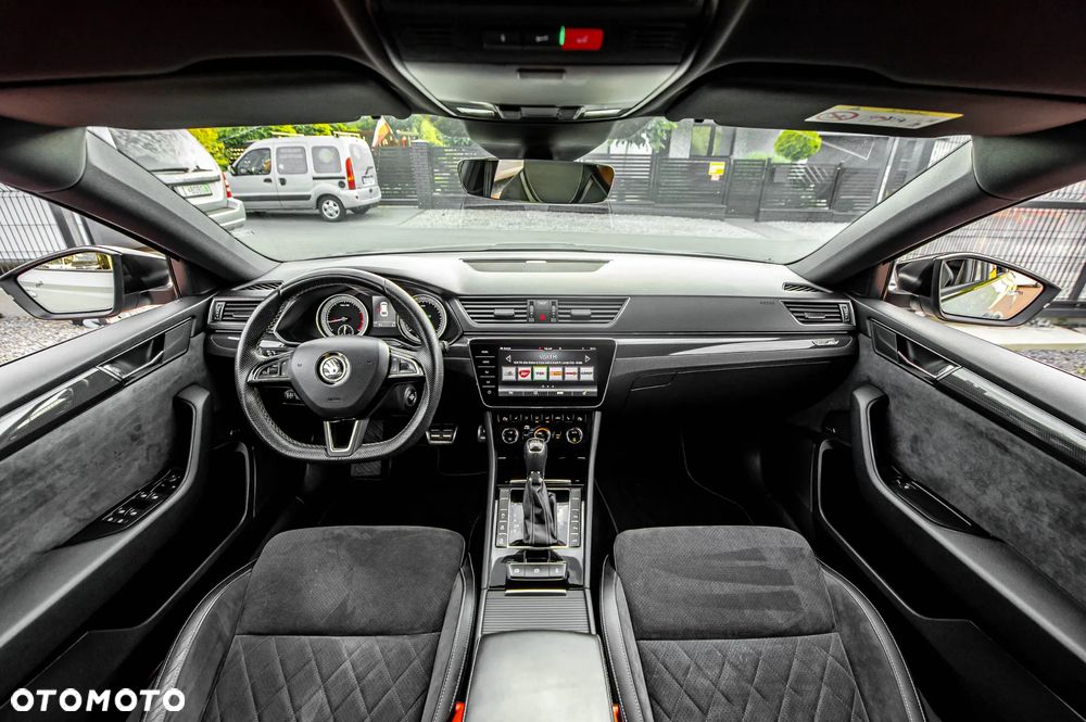 Skoda Superb 2.0 TSI DSG SportLine - 26