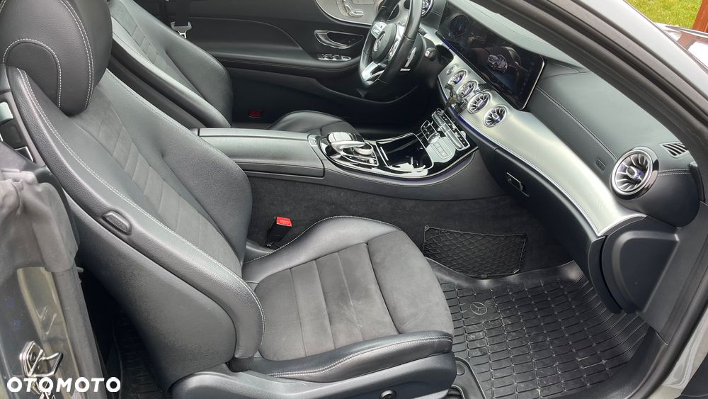 Mercedes-Benz Klasa E 300 d 9G-TRONIC - 21