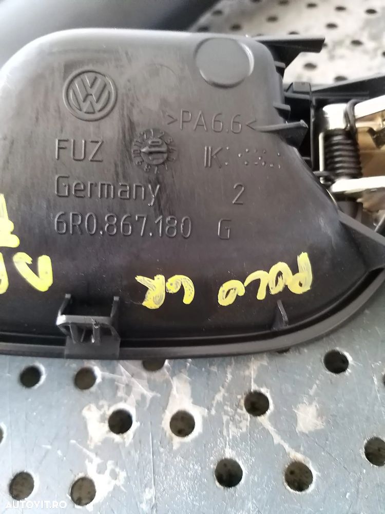 Maner interior usa dreapta fata vw polo 6r 6r0867180g - 3