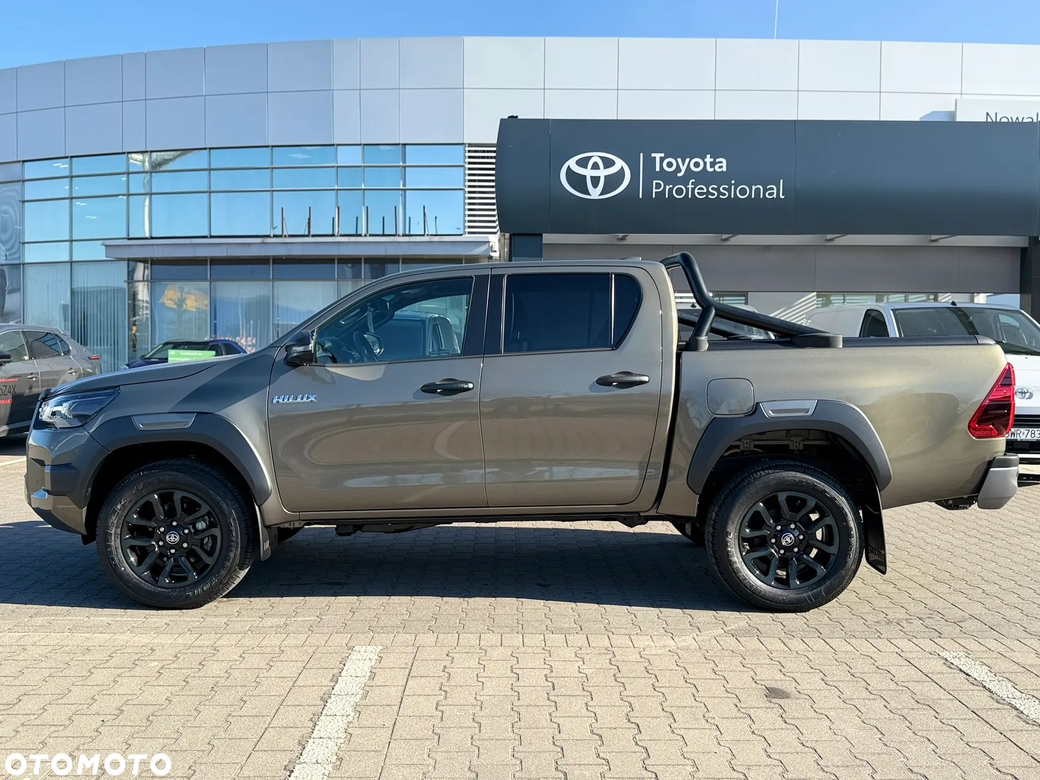 Toyota Hilux - 7