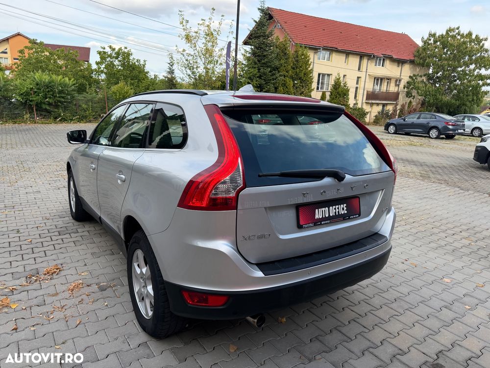 Volvo XC 60 - 4