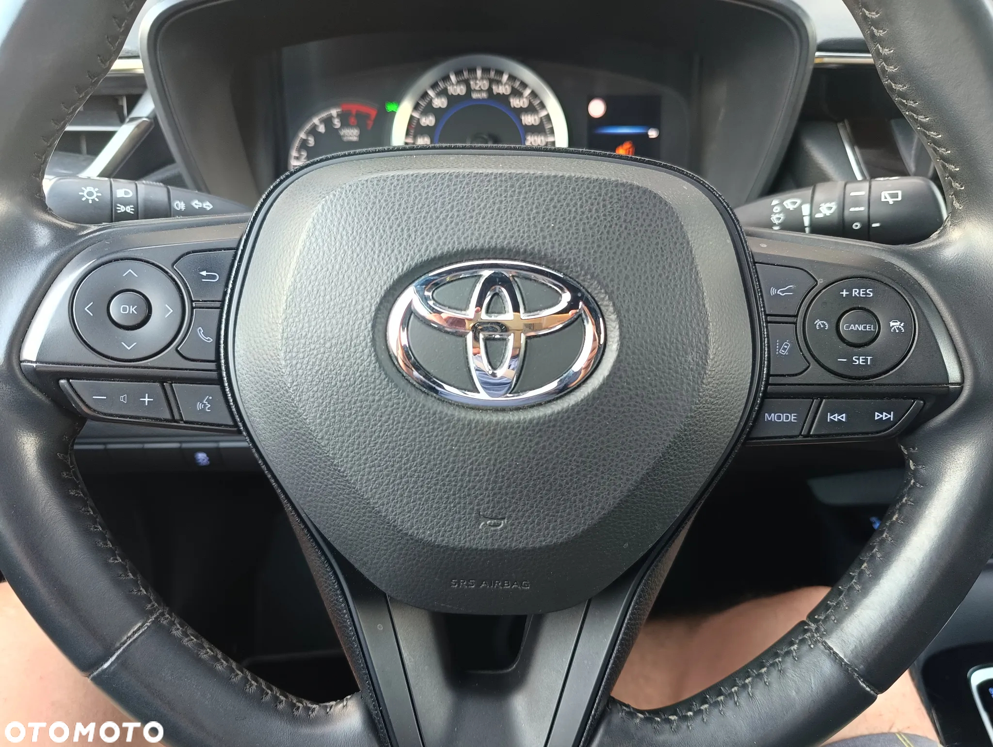 Toyota Corolla - 23