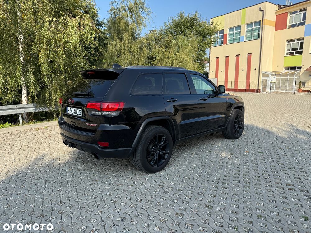 Jeep Grand Cherokee - 5