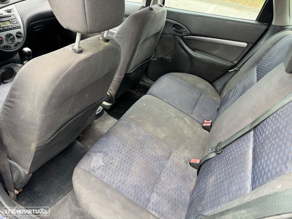Ford Focus 1.8 TDdi Ghia - 5