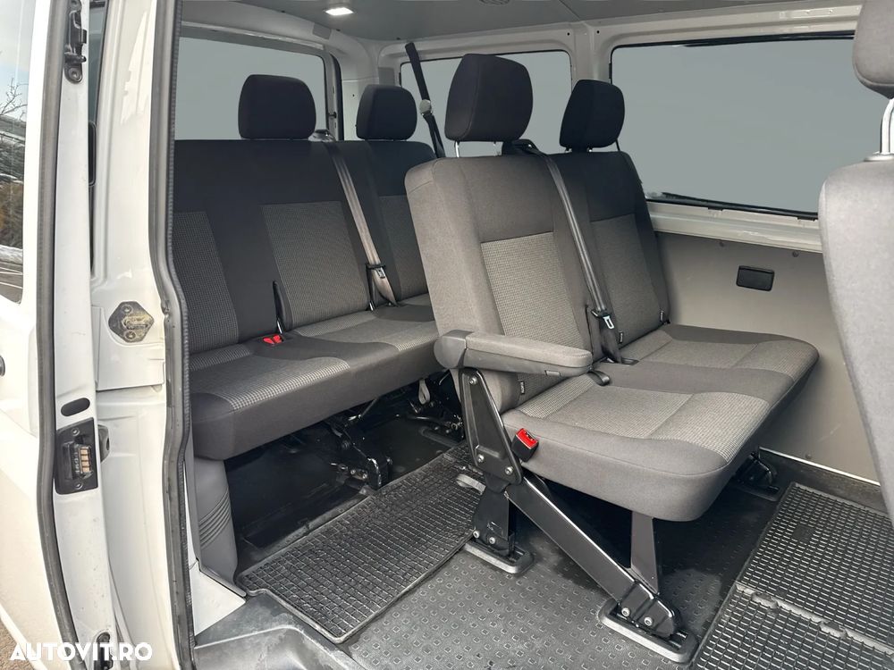 Volkswagen Transporter 2.0 110 kW KR 4M DSG - 21