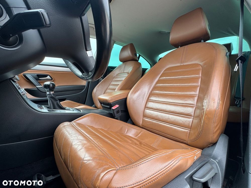 Volkswagen Passat CC - 13