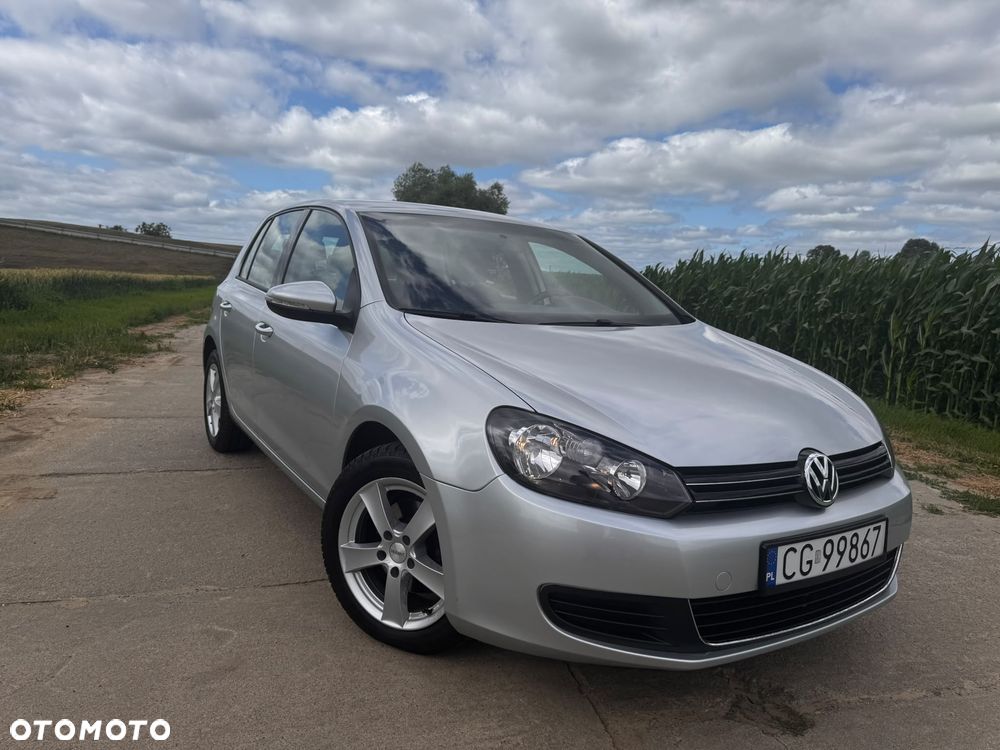 Volkswagen Golf - 1