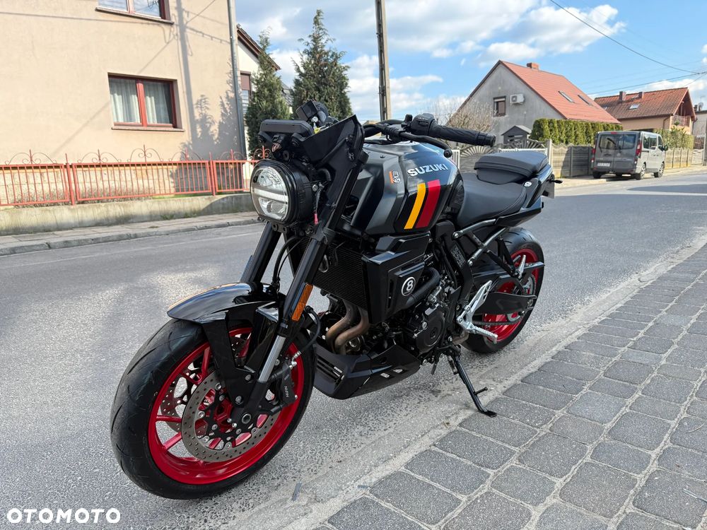 Suzuki GSX - 3