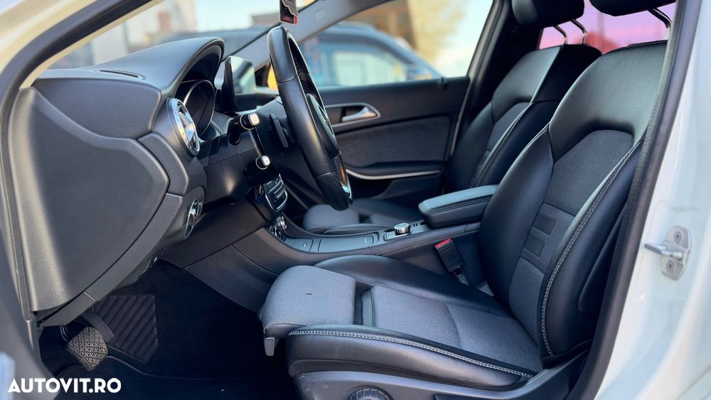 Mercedes-Benz GLA - 15