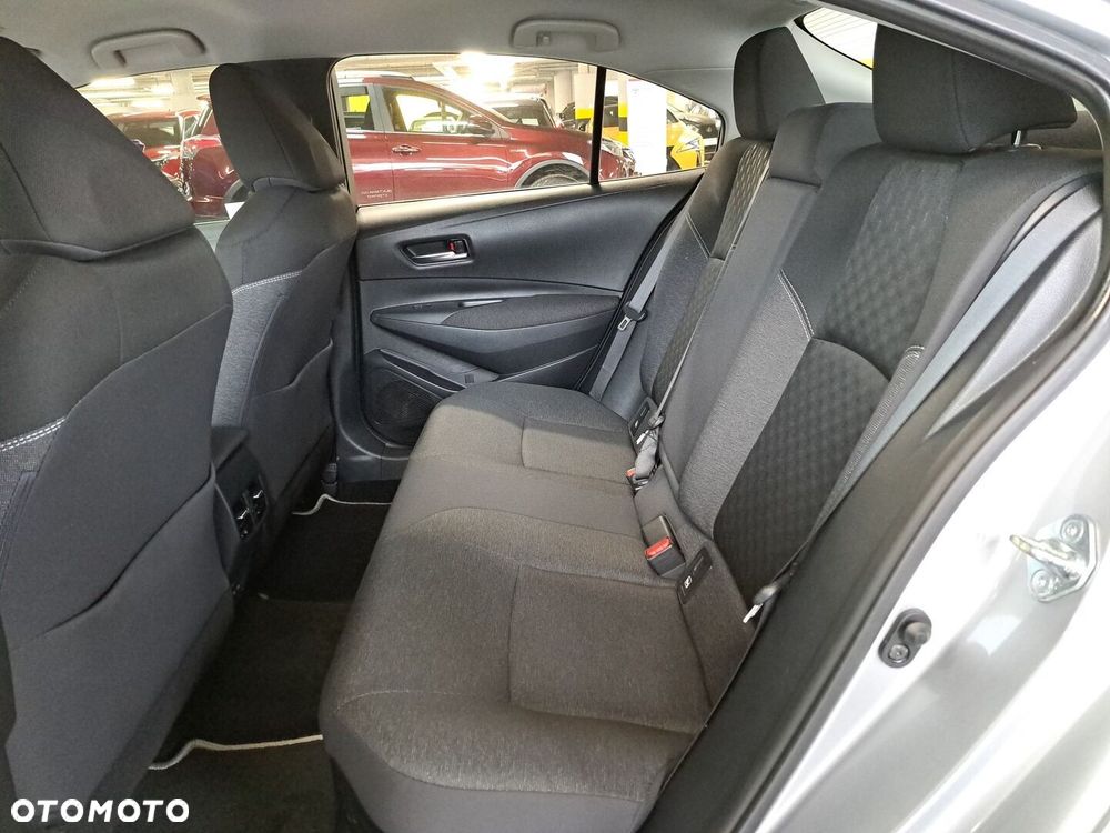 Toyota Corolla 1.8 Hybrid Comfort - 13