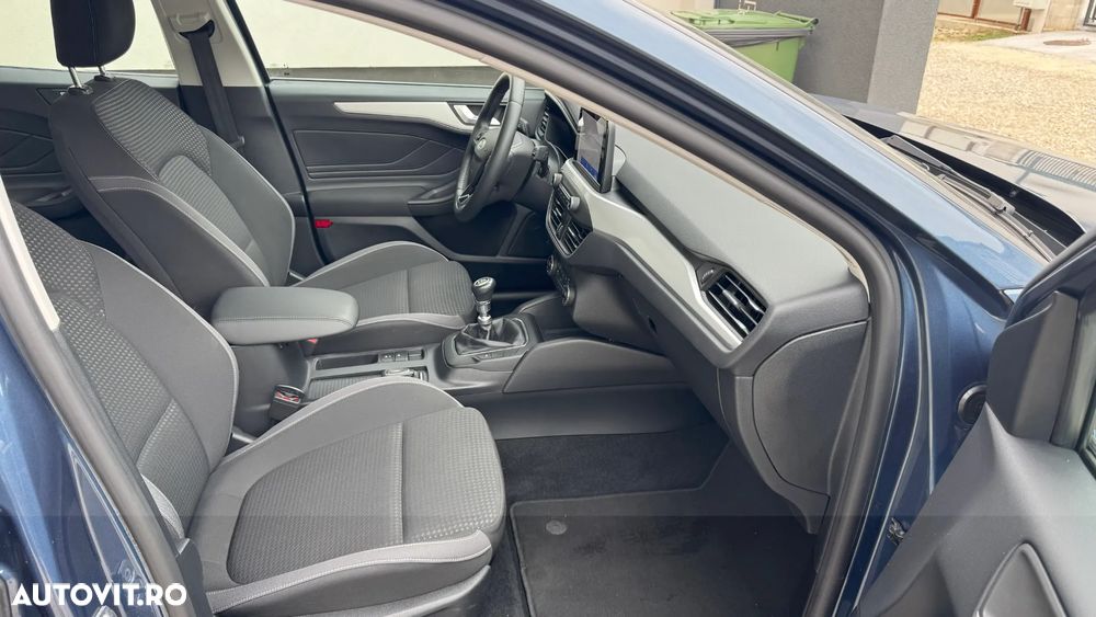 Ford Focus 1.0 EcoBoost Titanium - 18