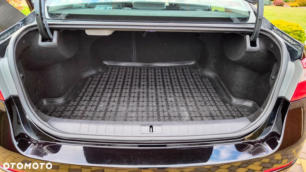 Renault Latitude 2.0 dCi Privilege - 16