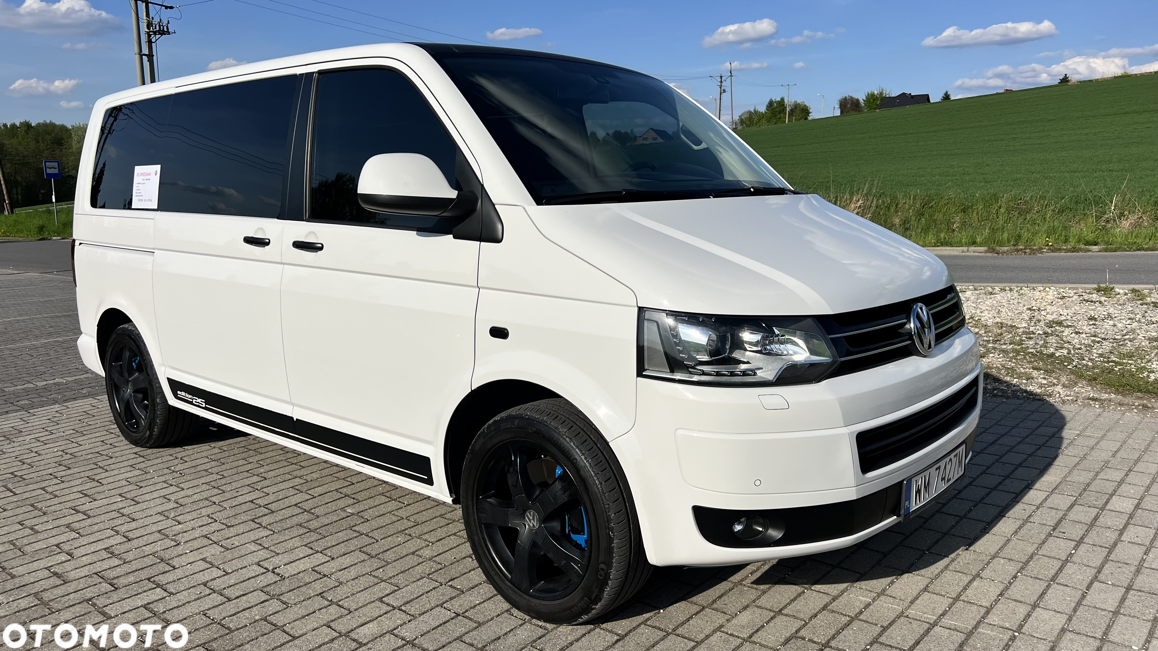 Volkswagen Multivan - 2