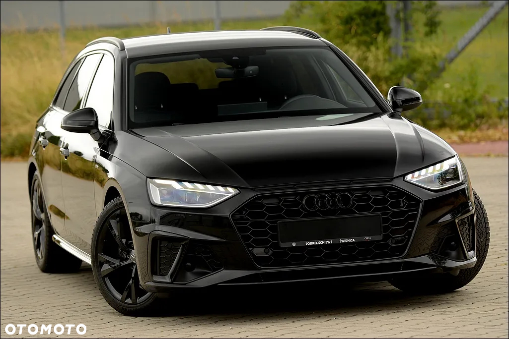 Audi A4 Avant 35 TFSI S tronic S line - 2