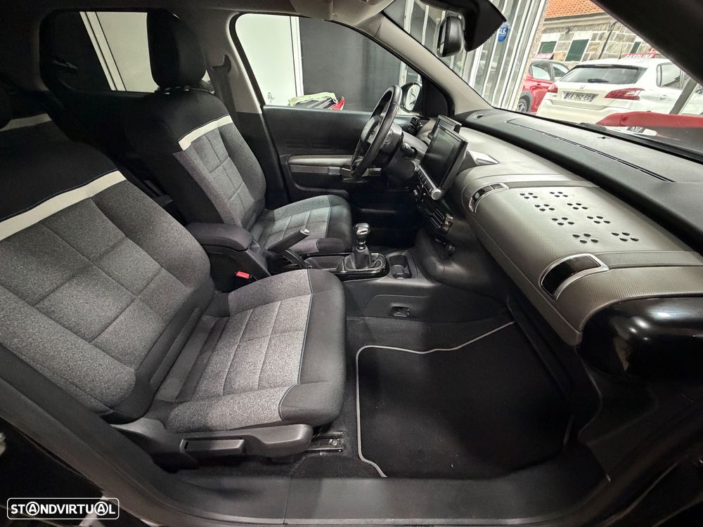 Citroën C4 Cactus 1.2 PureTech Shine - 15