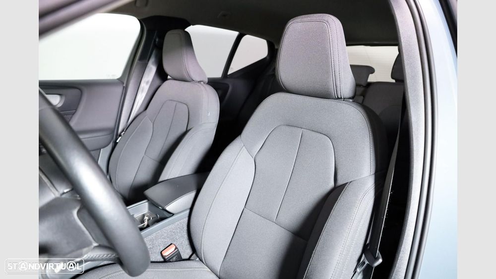 Volvo XC 40 1.5 T2 Momentum Plus - 18