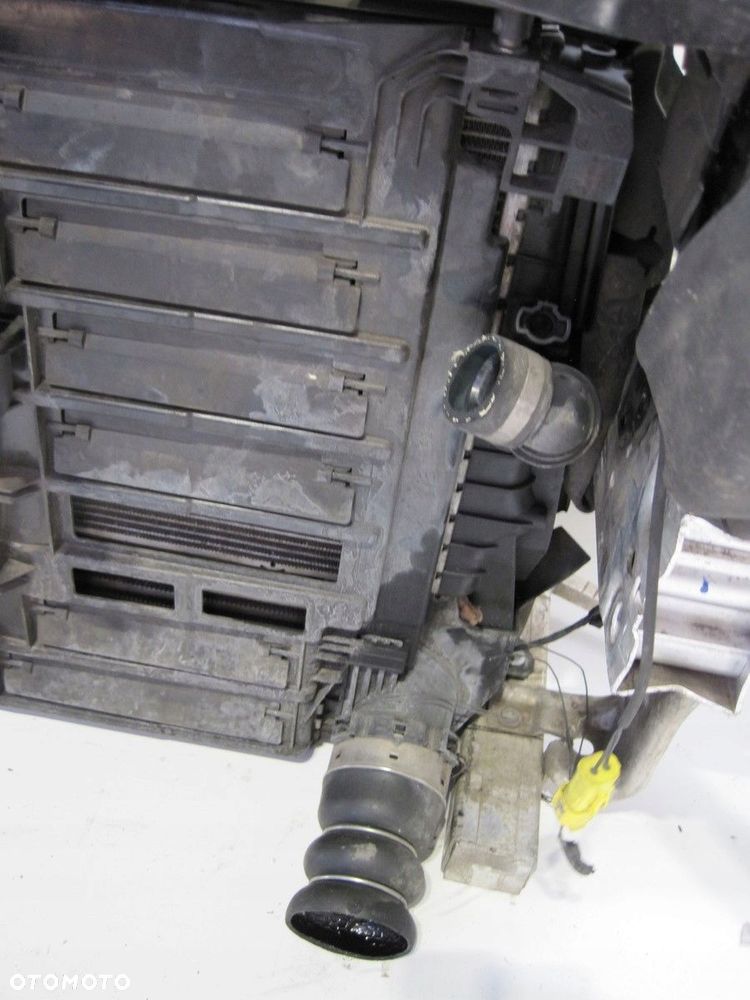 Pas przedni CHŁODNICE BMW X2 F39 2,0D - 6