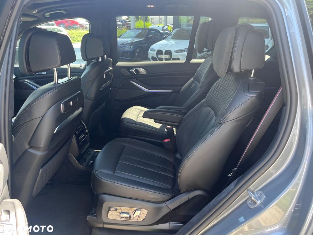 BMW X7 xDrive40d mHEV sport - 25