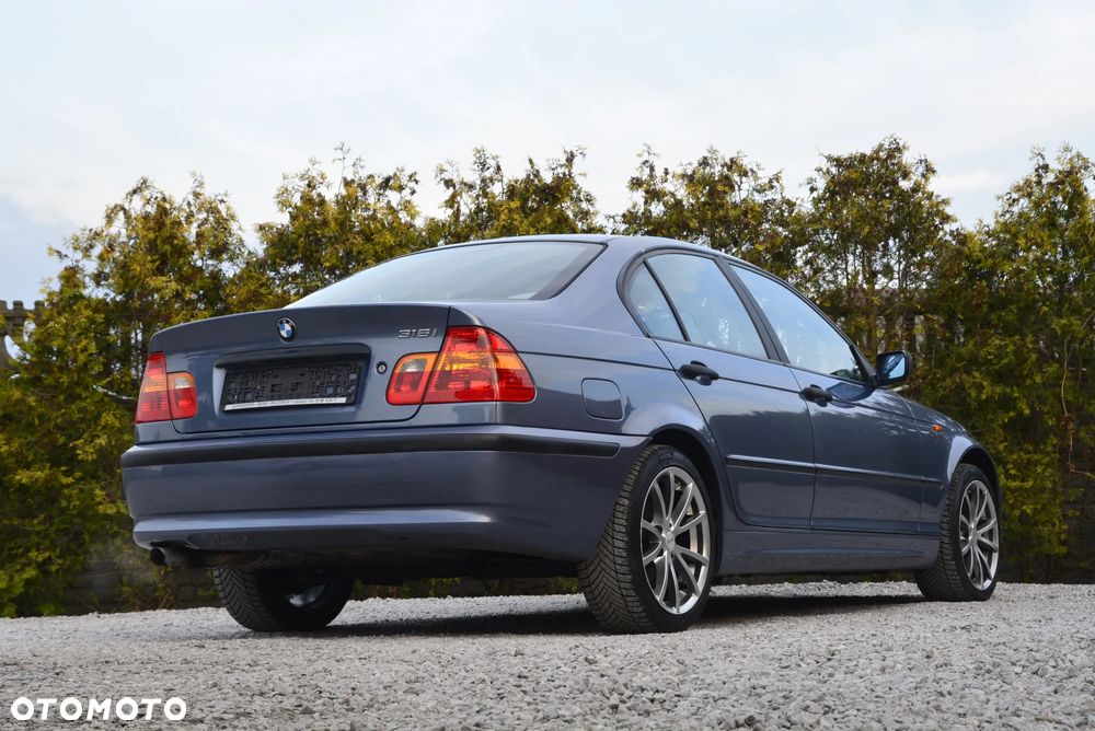 BMW Seria 3 316i Edition Exclusive - 4