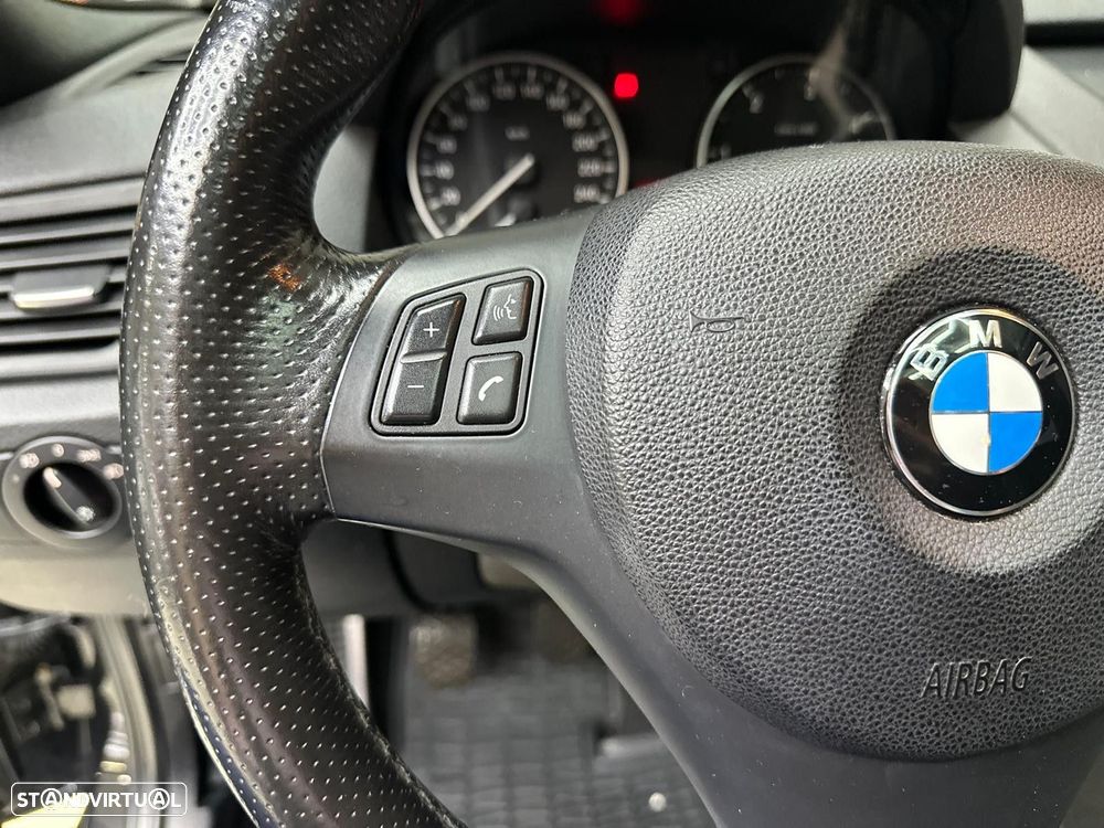 BMW X1 18 d sDrive Pack M - 22