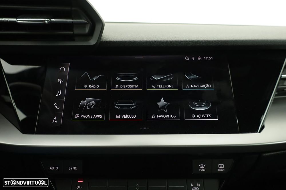 Audi A3 Sportback 45 TFSIe S line - 11