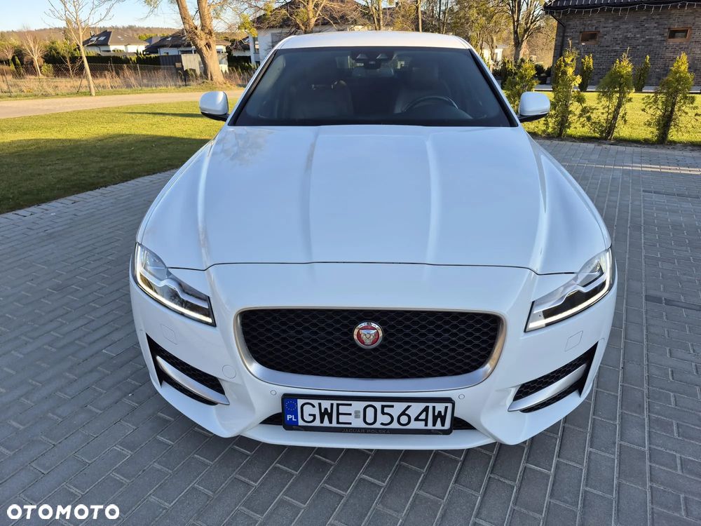 Jaguar XF 2.0 i4D AWD Prestige - 5