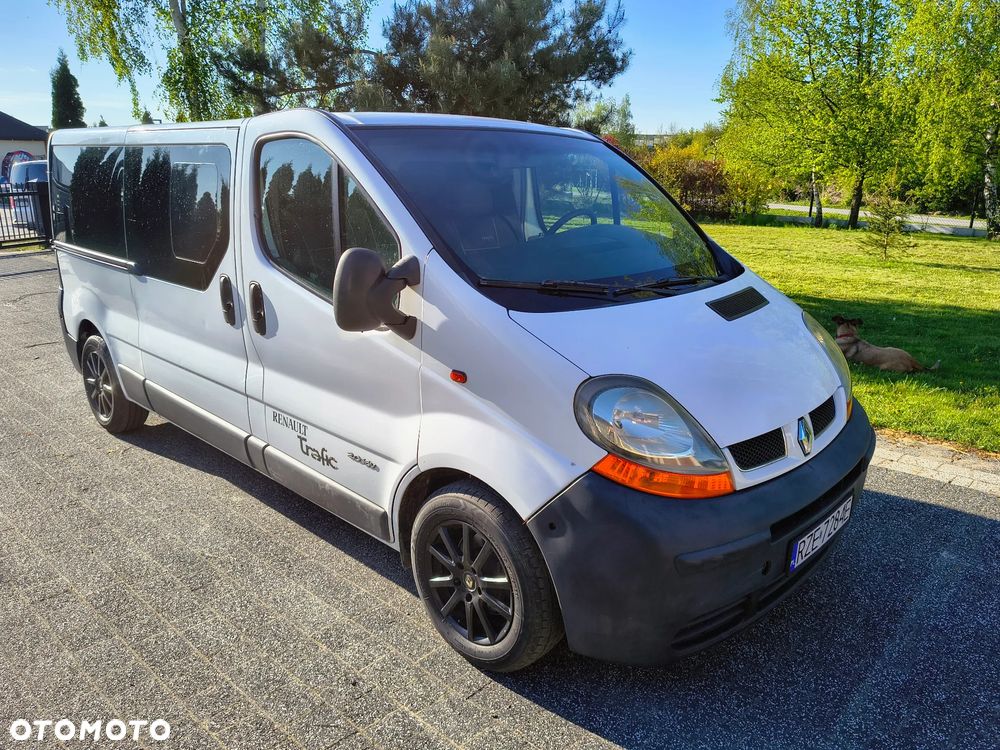 Renault Trafic - 8