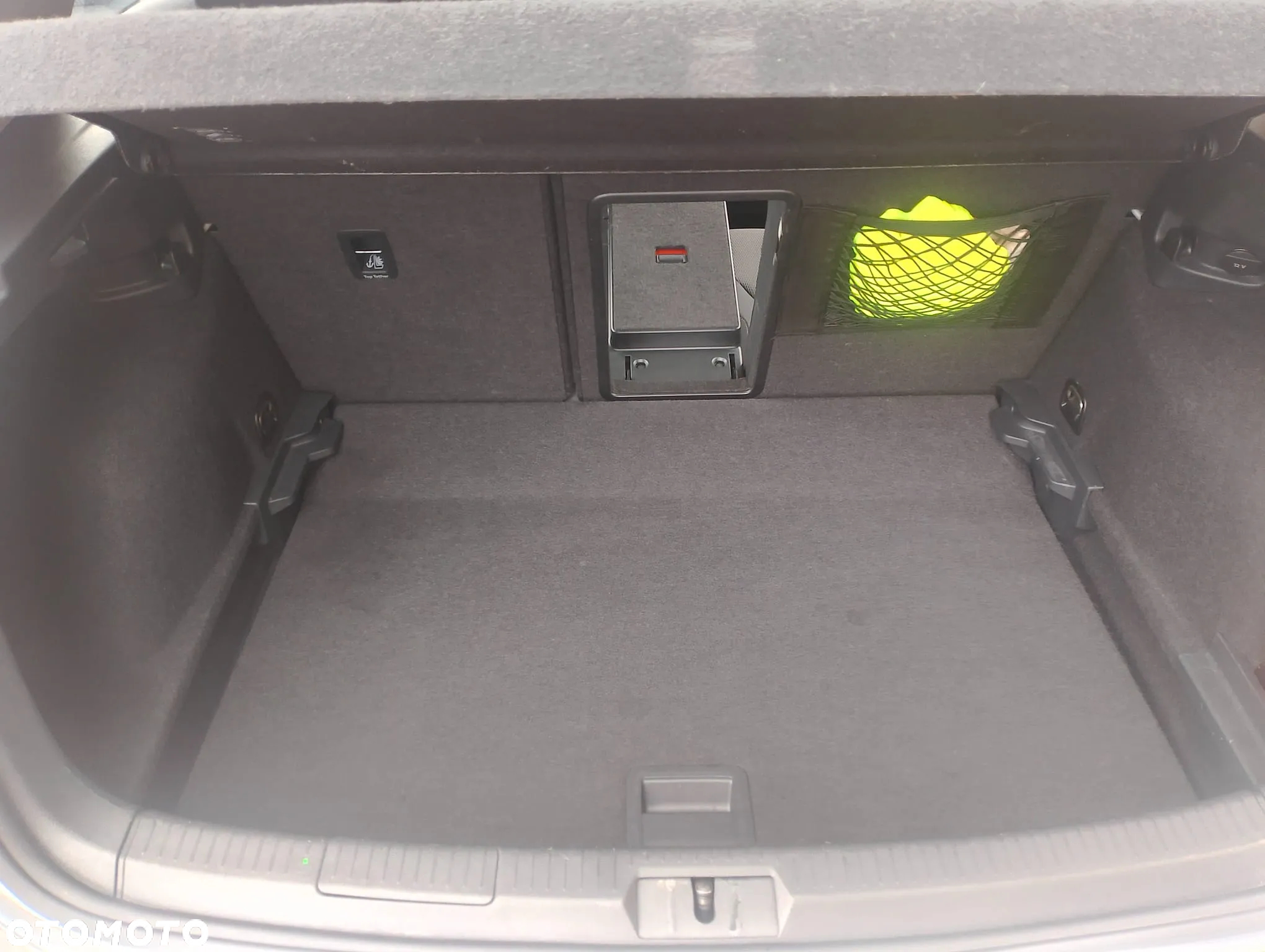 Volkswagen Golf VII 1.6 TDI BMT Trendline - 17